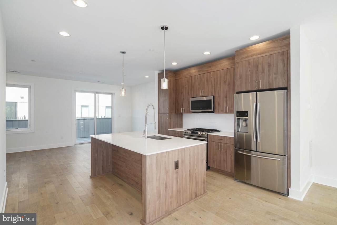 1414 Howard Street - Photo 1
