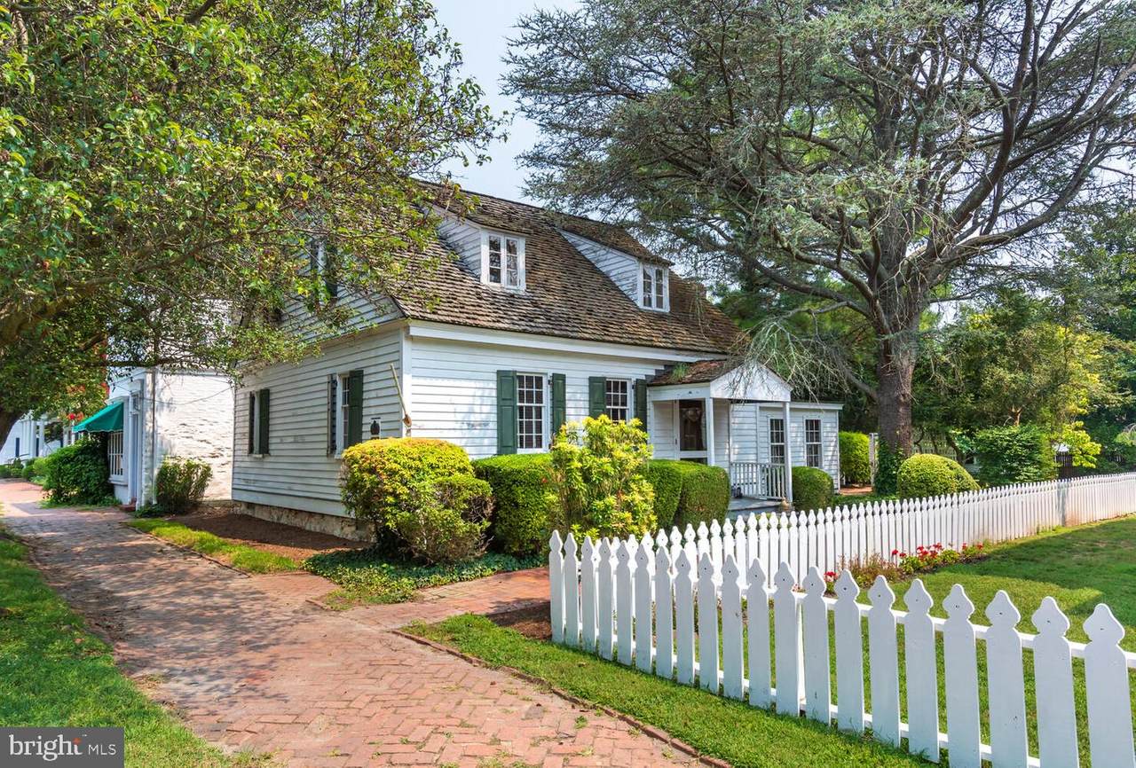 212 Morris Street - Photo 1