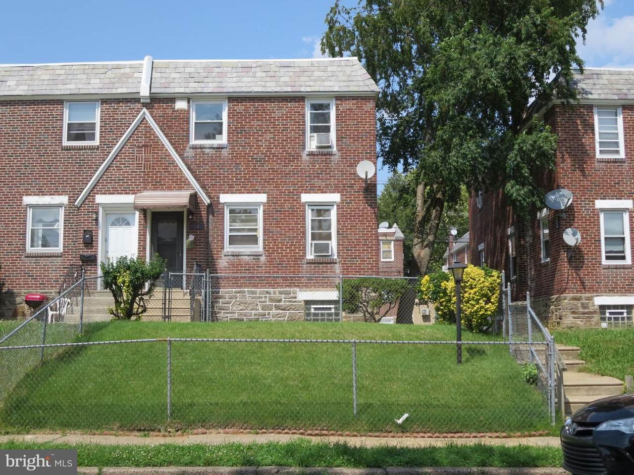 1025 Fanshawe Street - Photo 1