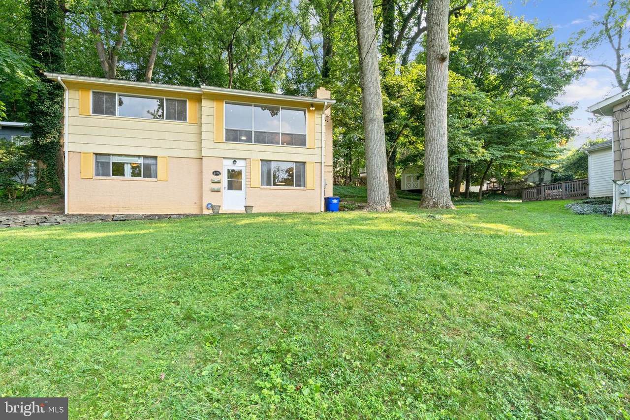 4020 Wexford Drive - Photo 1