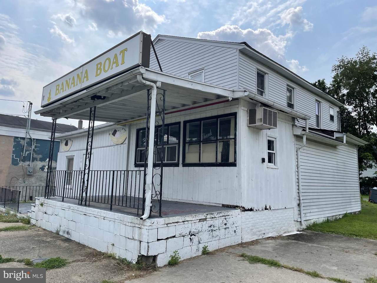 107 Grove Avenue - Photo 1