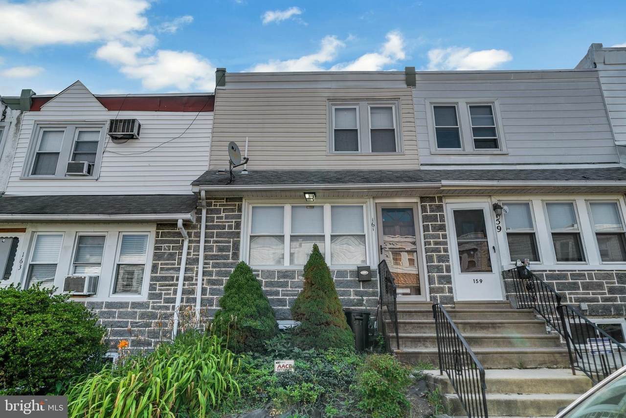 161 Carol Boulevard - Photo 1