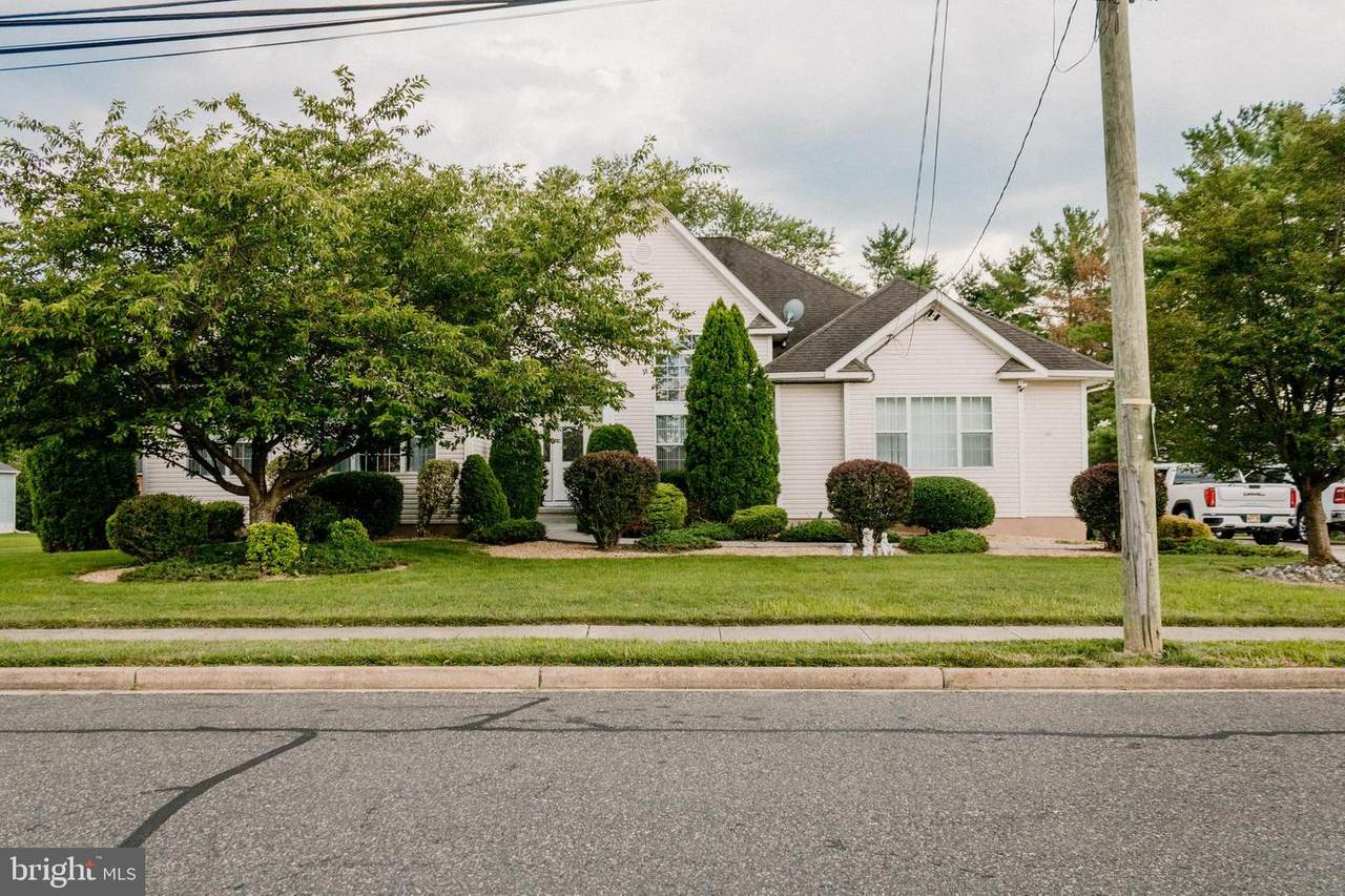 1003 Martin Avenue - Photo 1