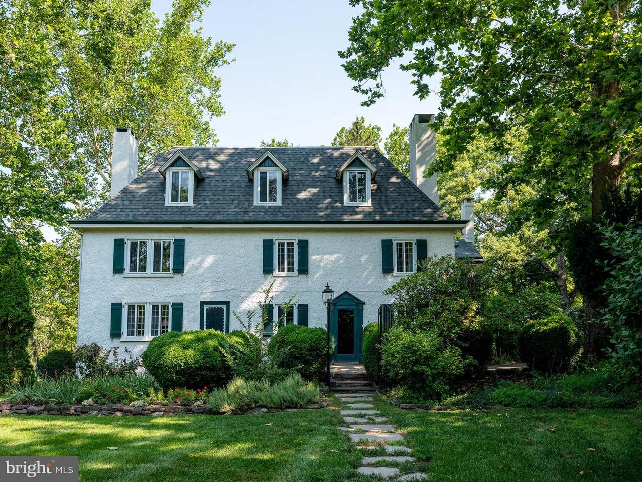 2606 Sugan Road - Photo 1