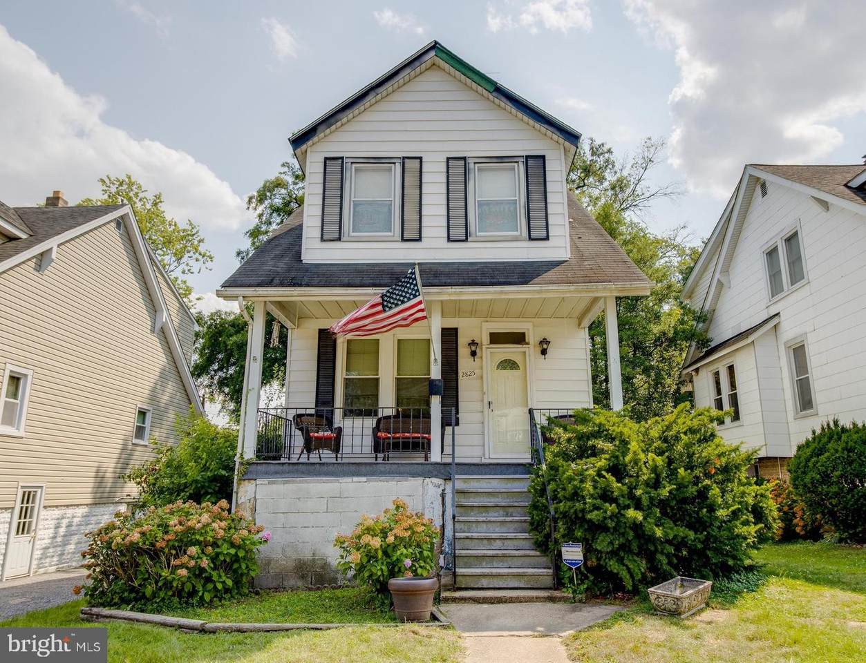 2825 Fleetwood Avenue - Photo 1