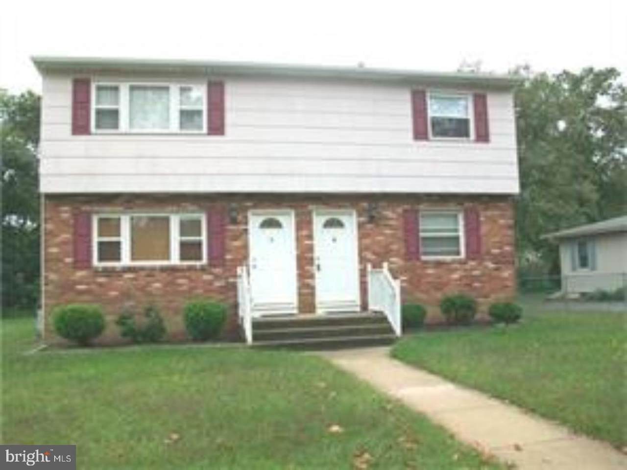 201 Strand Avenue - Photo 1