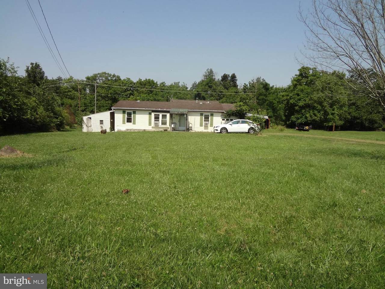 1613 Highland Avenue Road - Photo 1
