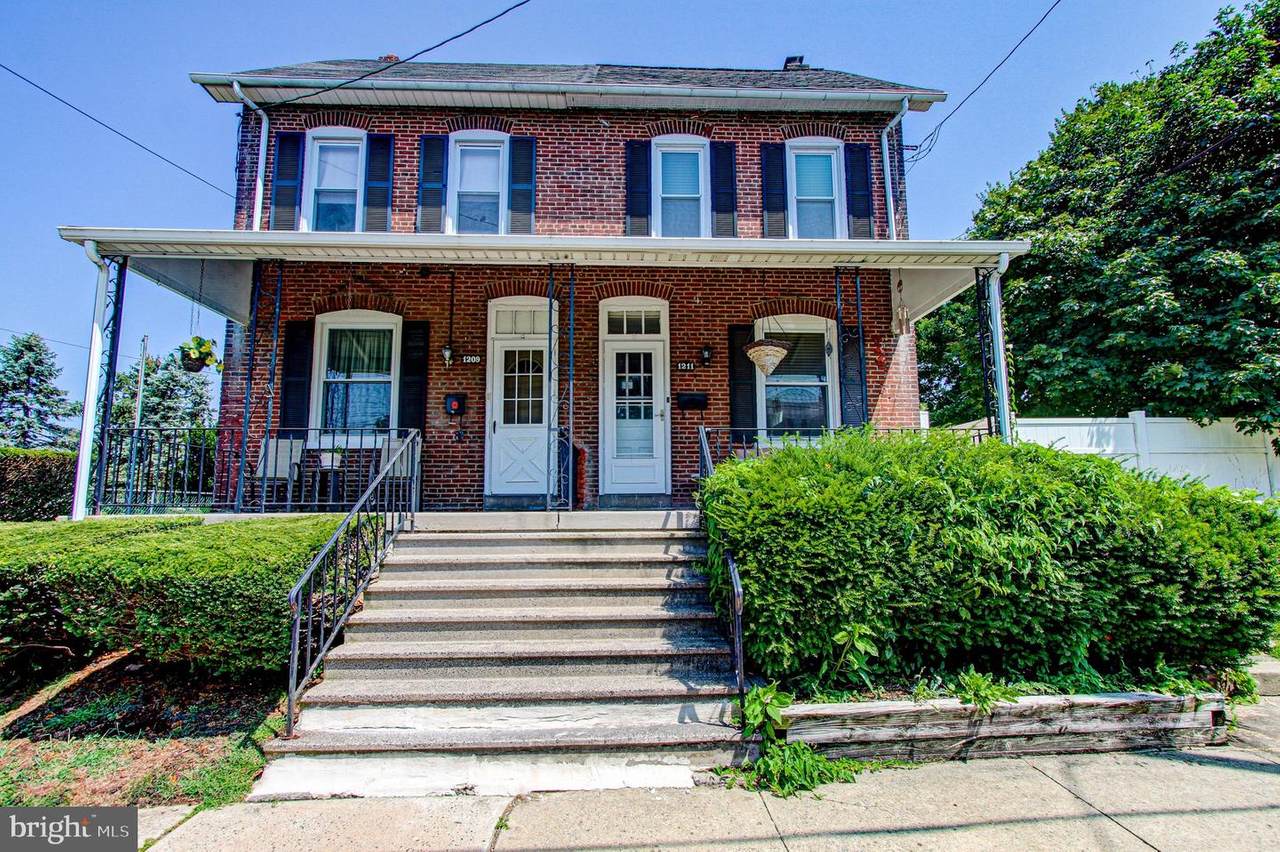 1211 Center Avenue - Photo 1