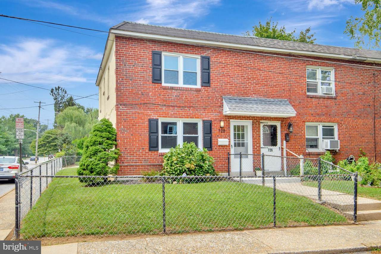 728 Adams Street - Photo 1