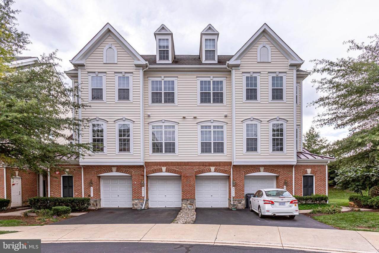 6845 Hampton Bay Lane - Photo 1