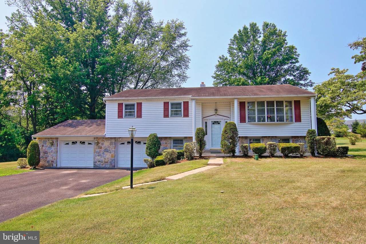 1472 Delmar Avenue - Photo 1