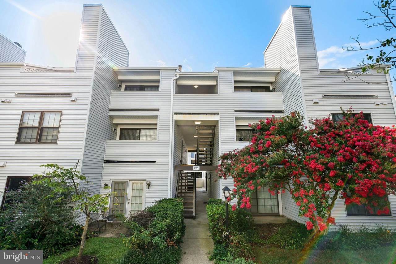 1623 Carriage House Terrace - Photo 1
