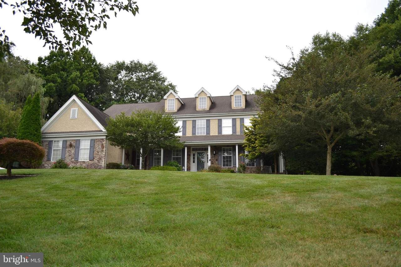 104 Waterfall Lane - Photo 1