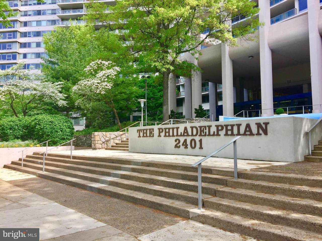 2401 Pennsylvania Avenue - Photo 1
