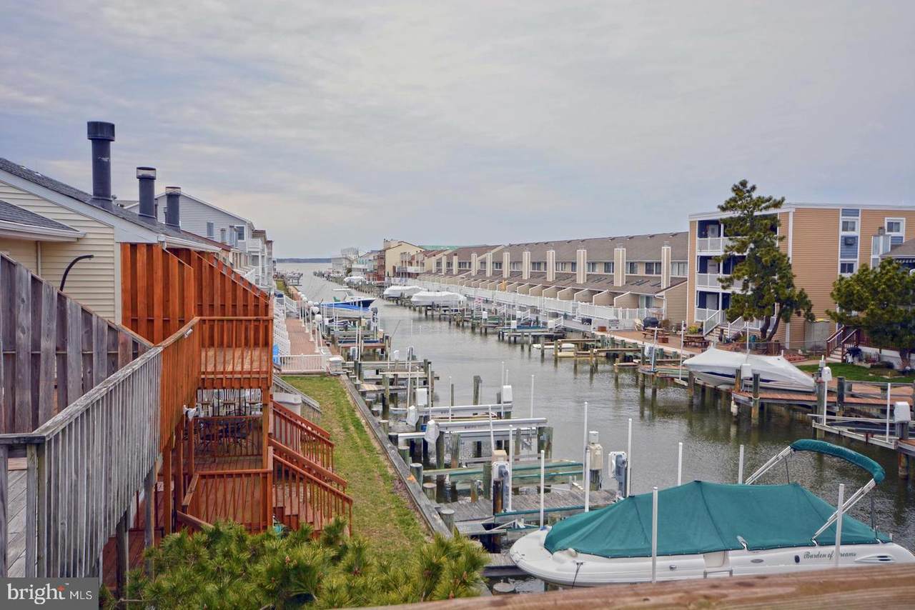 700 Mooring Road - Photo 1