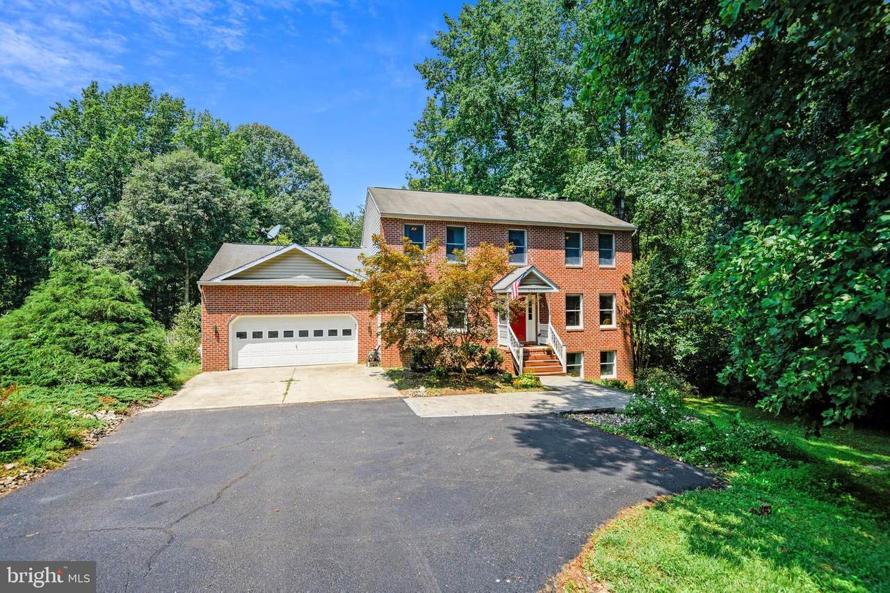 4817 Barn Place - Photo 1