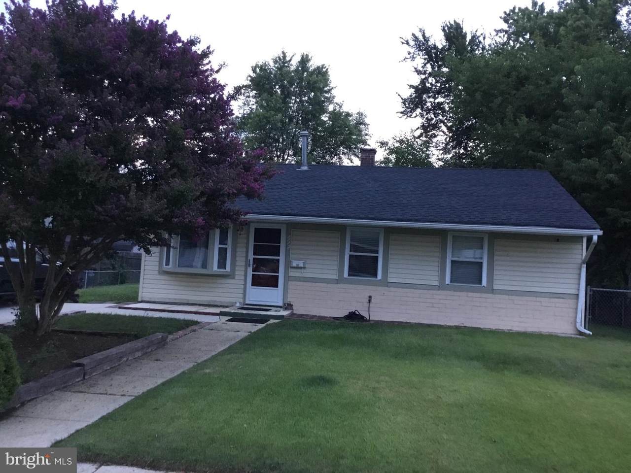 1112 Vinson Street - Photo 1