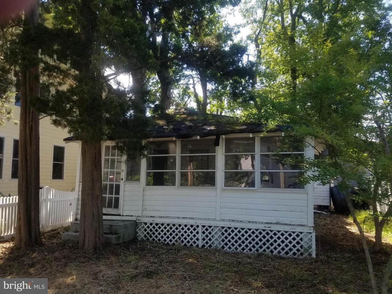 4718 Idlewilde Road - Photo 1