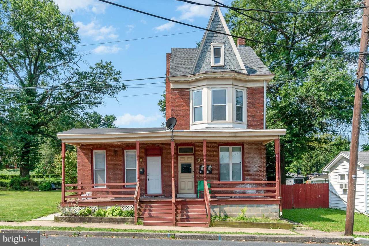 45 24TH Street - Photo 1