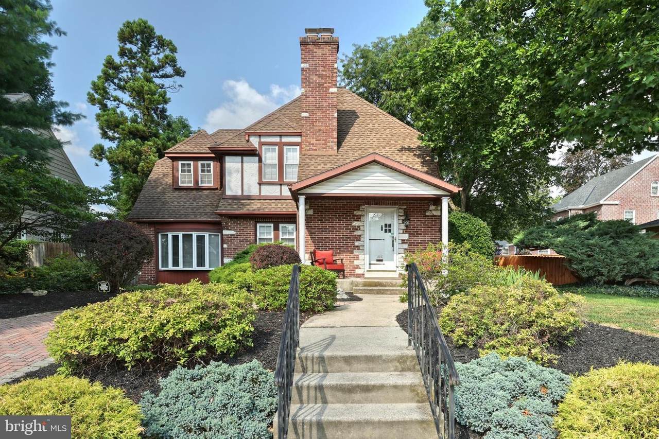 102 Ogontz Street - Photo 1