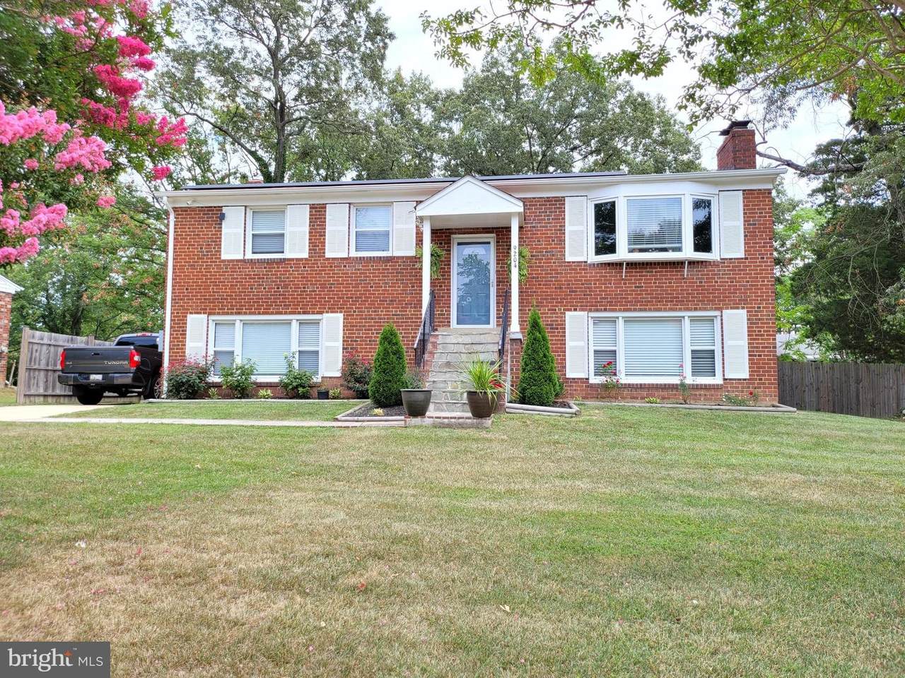 9204 Doris Drive - Photo 1