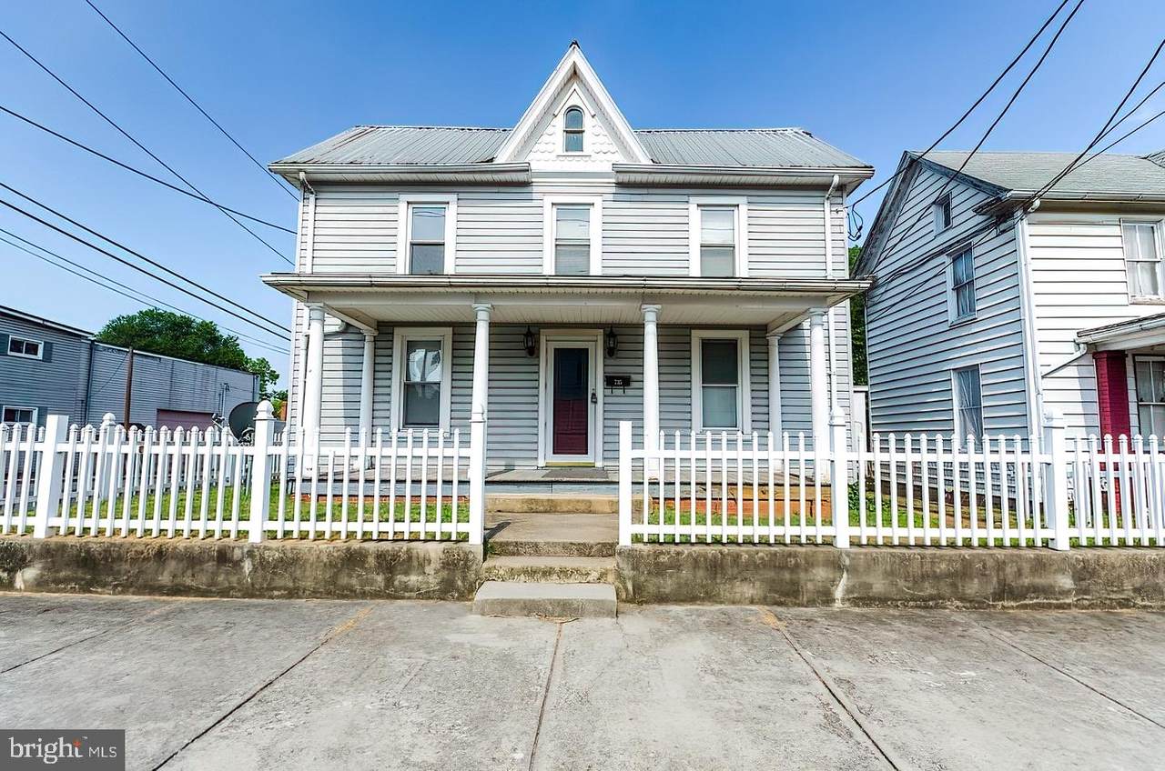 735 Virginia Avenue - Photo 1