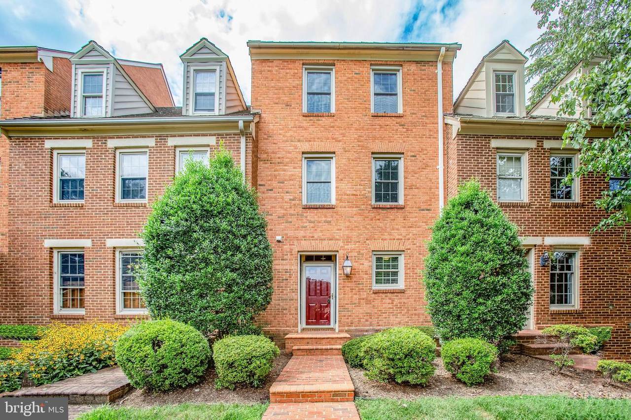 819 College Avenue - Photo 1