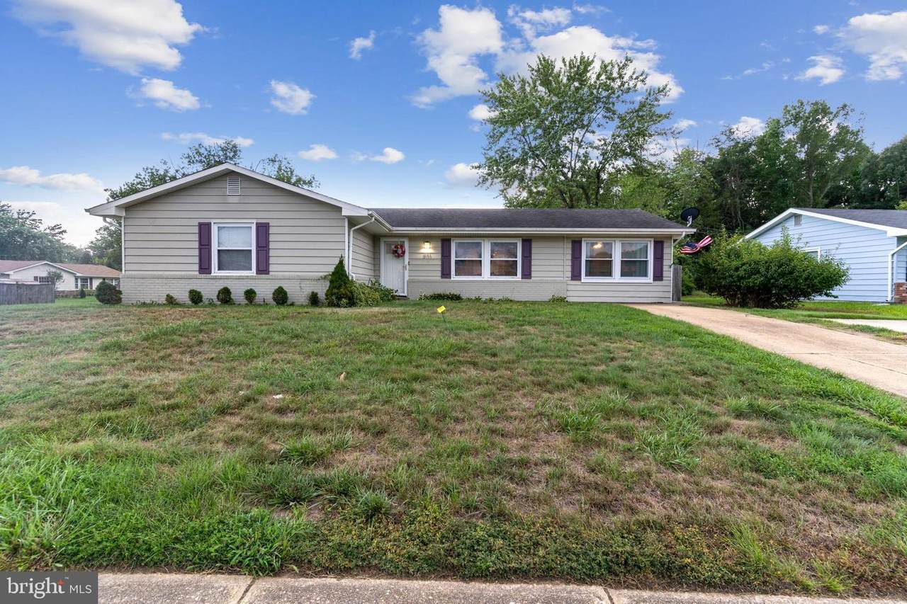 901 Stone Avenue - Photo 1