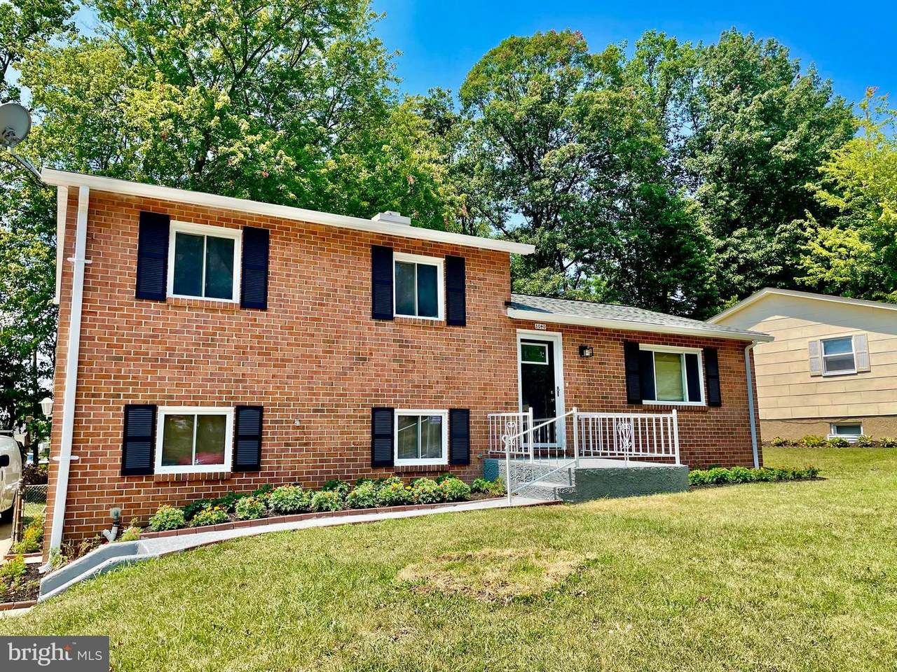 3040 Essex Road - Photo 1