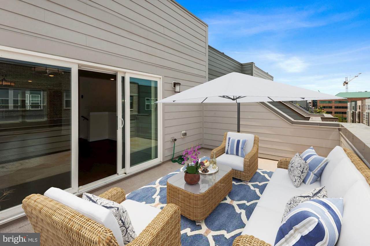 13360 Sherwood Park Lane - Photo 1