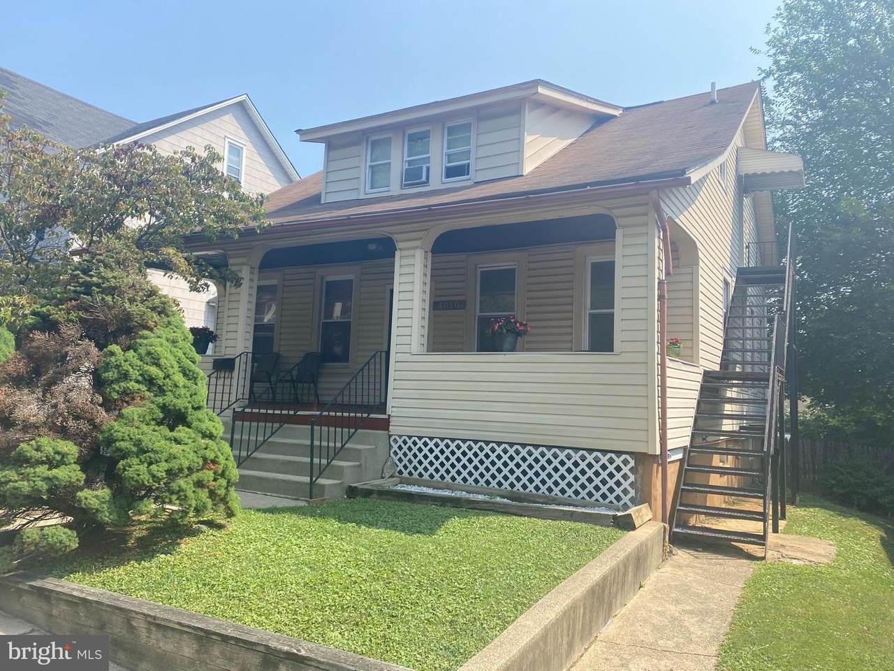 4010 Southern Avenue - Photo 1