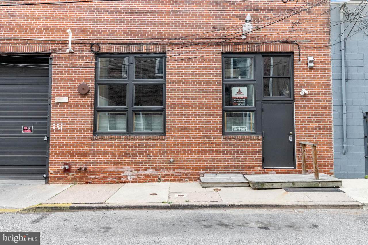 810 Hancock Street - Photo 1