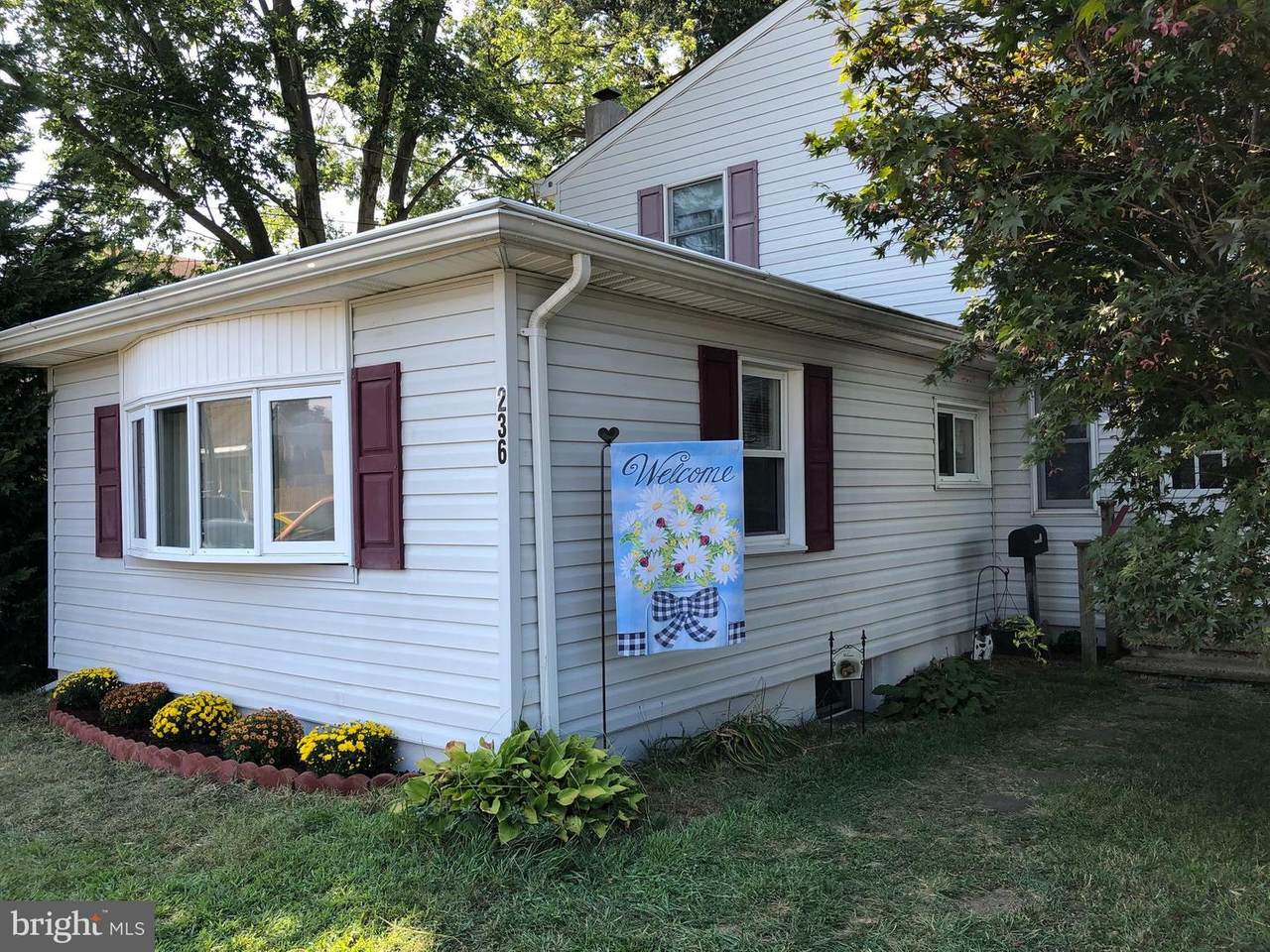 236 Mohican Street - Photo 1
