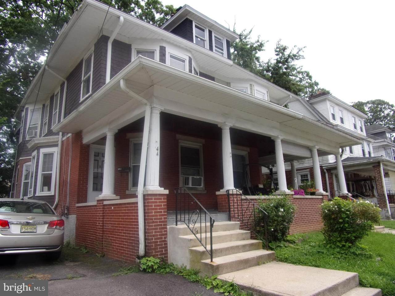 44 Oak Lane - Photo 1