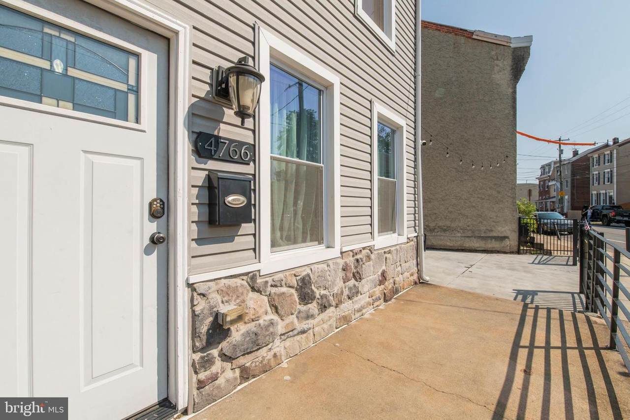 4766-68 Richmond Street - Photo 1