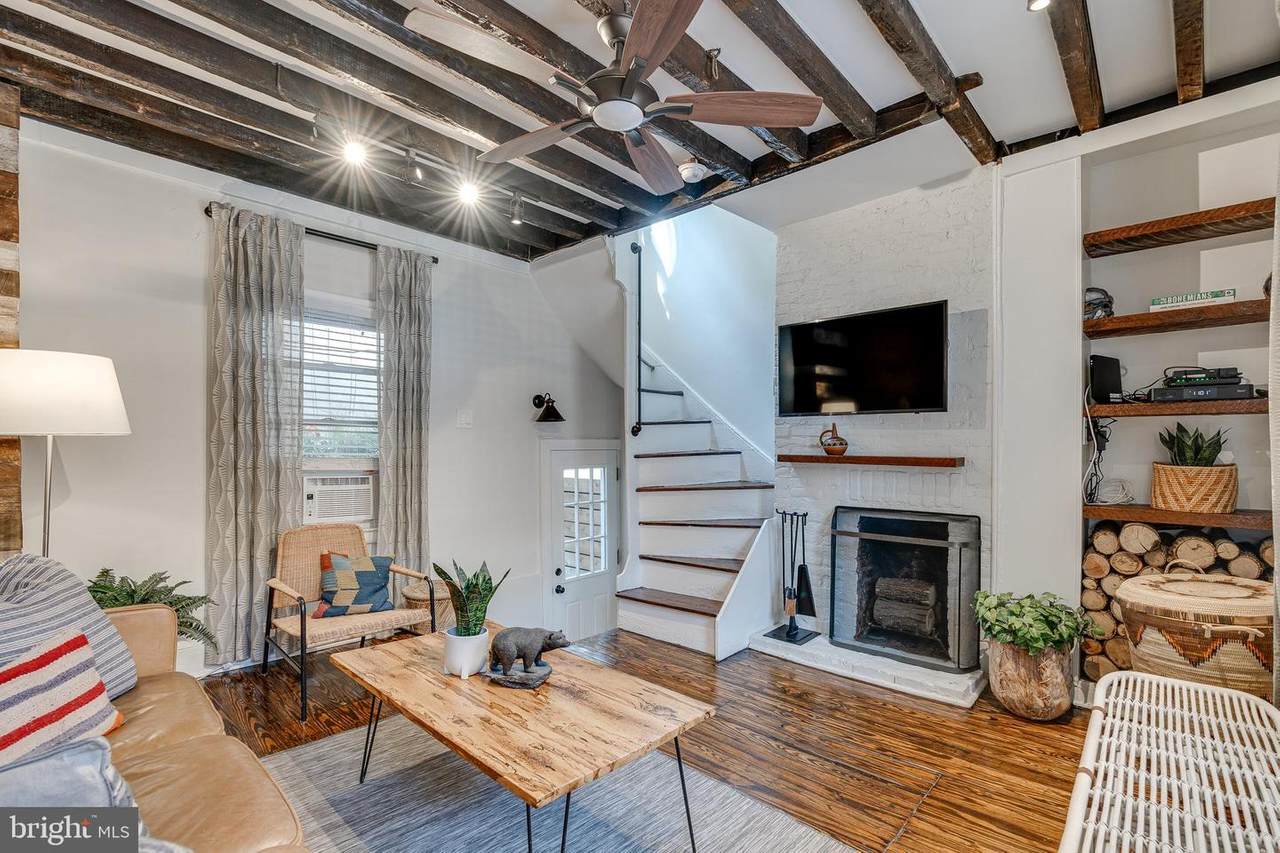 1318 Addison Street - Photo 1