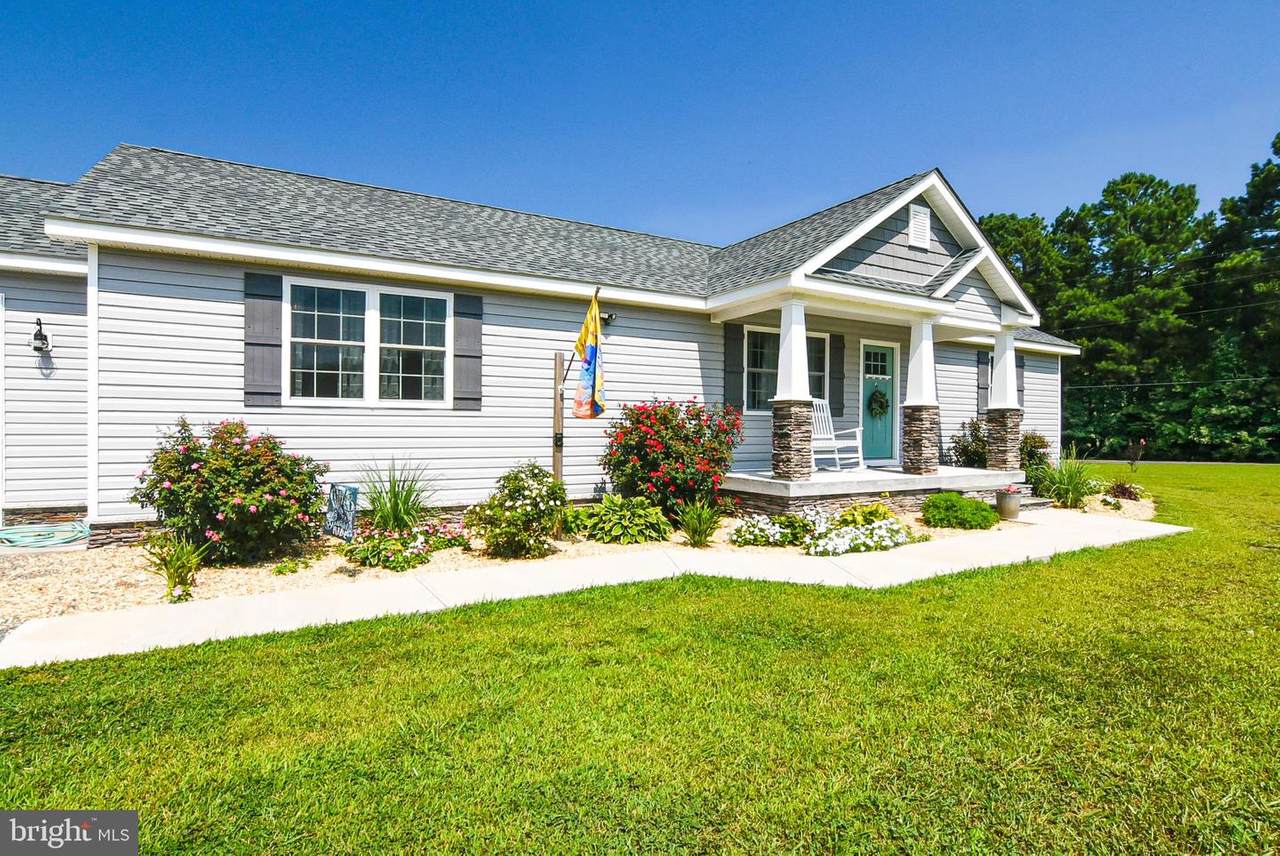 307 Beacon Court - Photo 1