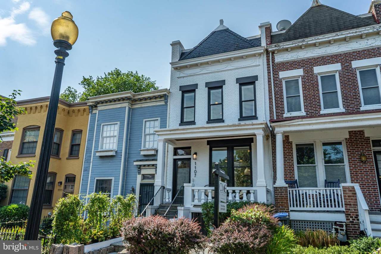 1107 G Street - Photo 1