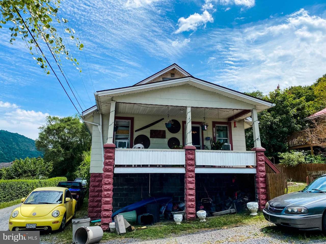 11616 Elm Avenue - Photo 1