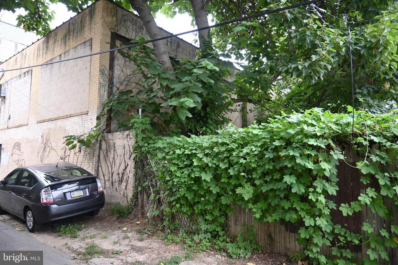 2135 Dakota Street - Photo 1