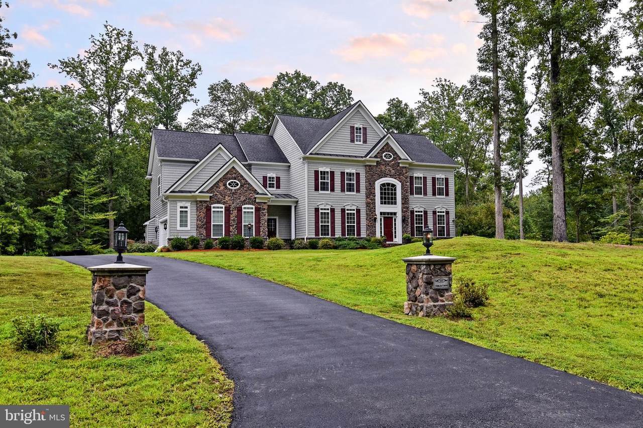 145 Twinleaf Drive - Photo 1