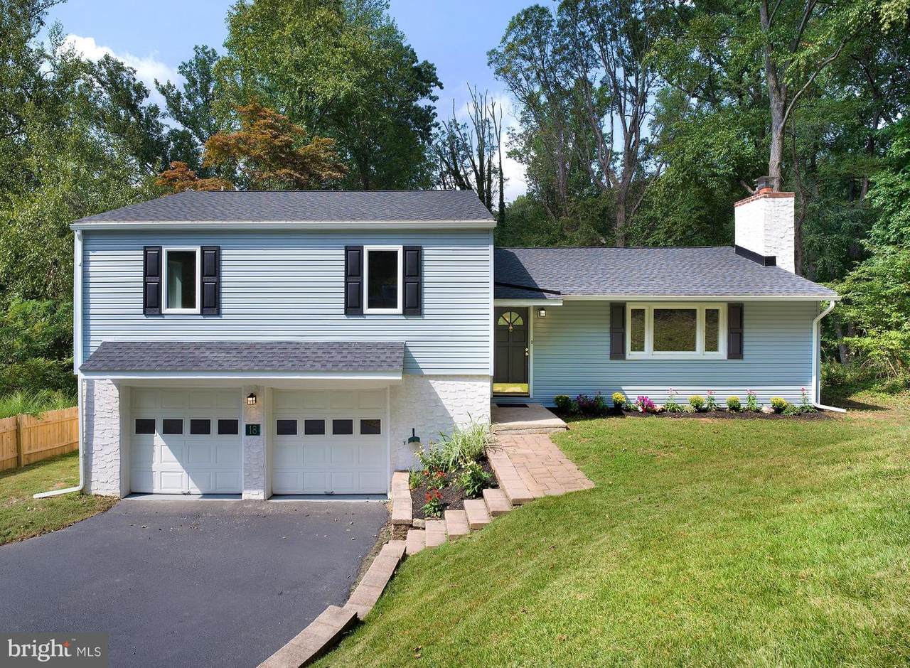 18 Robins Lane - Photo 1
