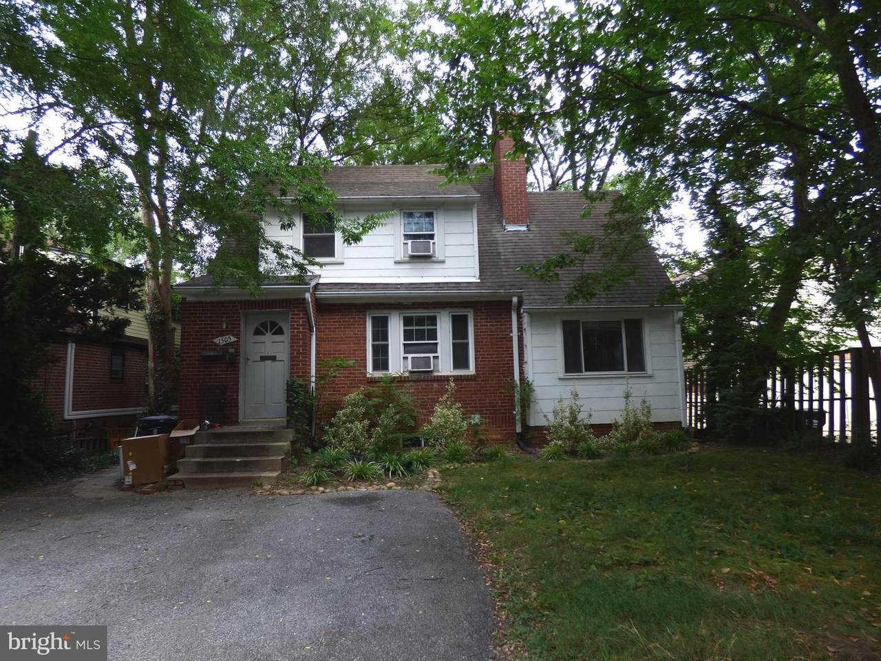 1505 Scott Street - Photo 1