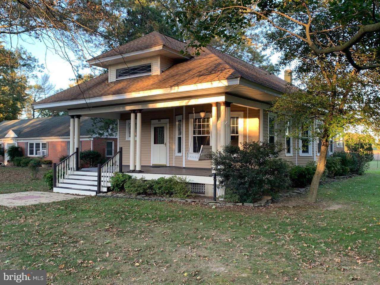 106 Sunrise Avenue - Photo 1