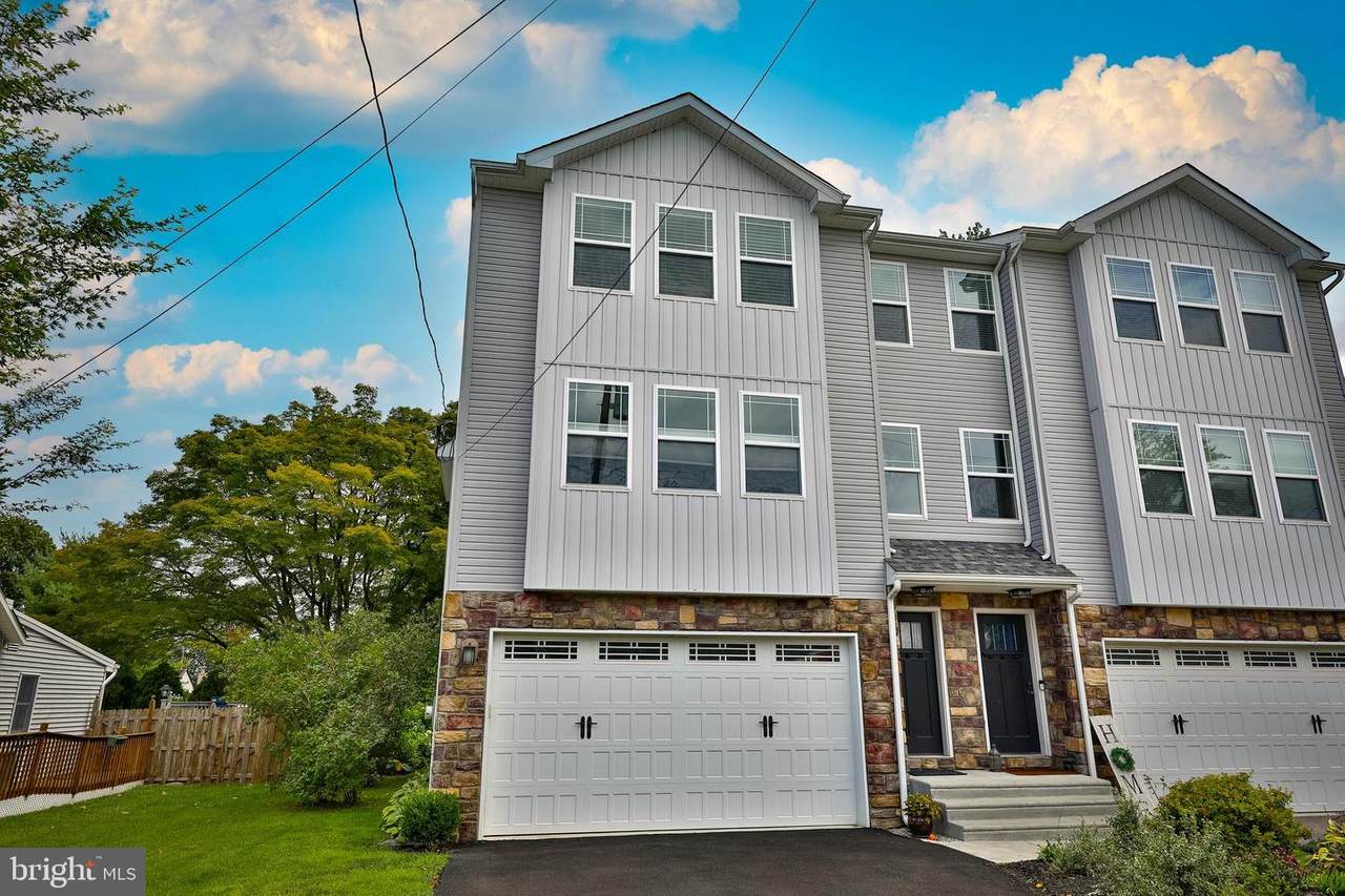 342 Roberts Avenue - Photo 1