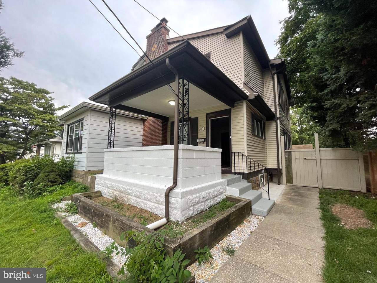 414 Ashland Avenue - Photo 1