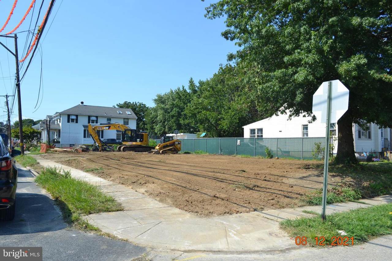 719 Belmont Avenue - Photo 1