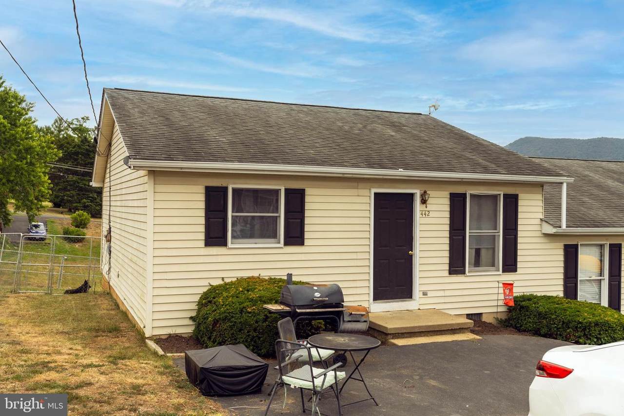 442 Pleasant View Drive - Photo 1