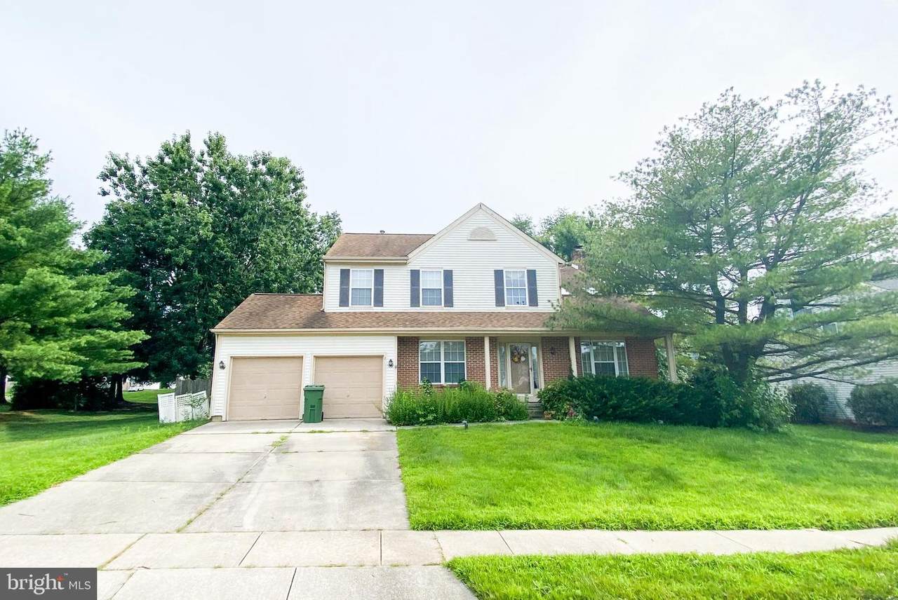 2 Farmington Drive - Photo 1