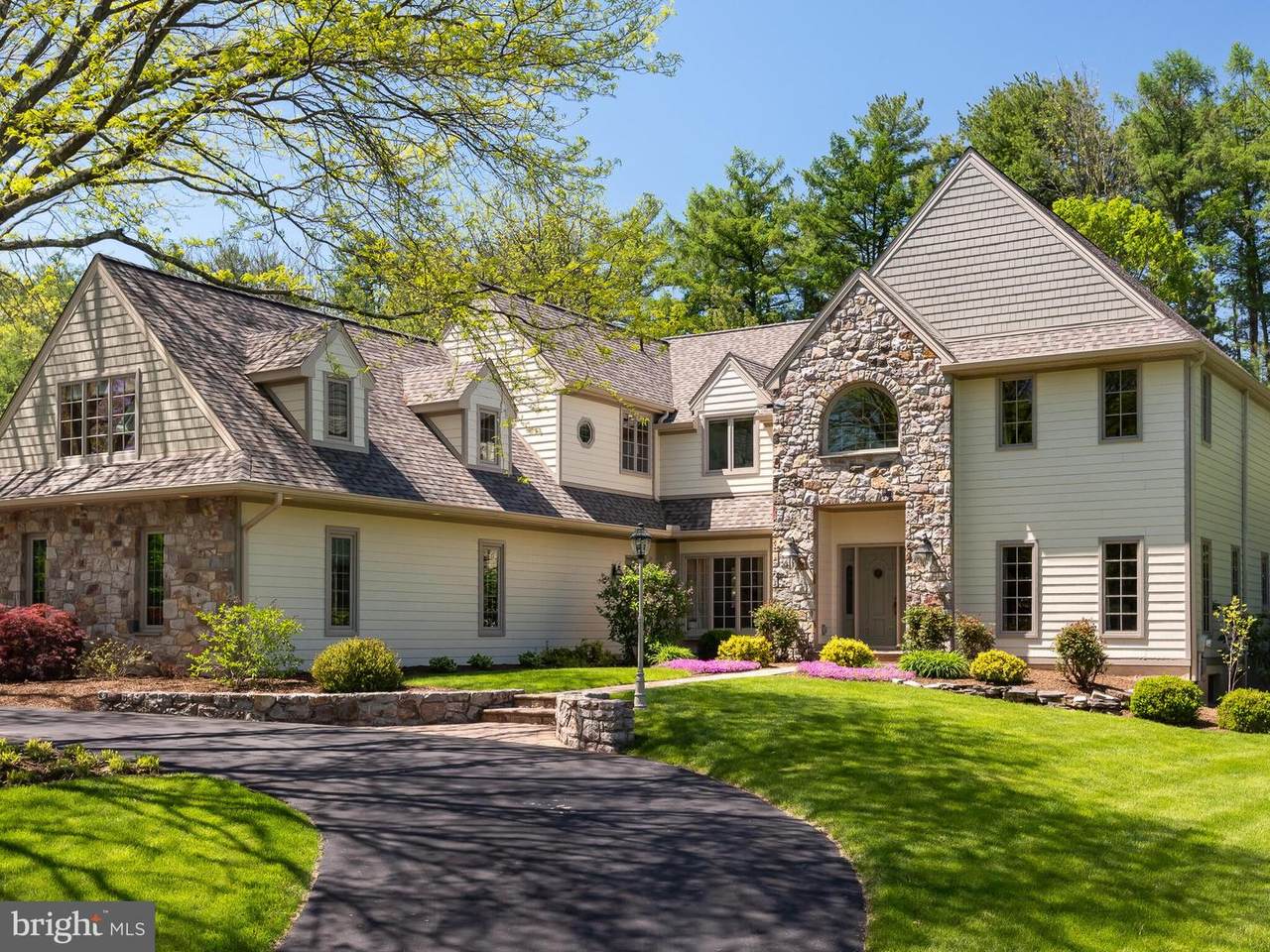 673 Thomas Jefferson Road - Photo 1